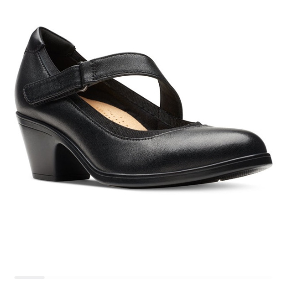 Clarks Emily2 Mabel Black Leather Flats with Classic Design and Polished Finish - Picture 9 of 16